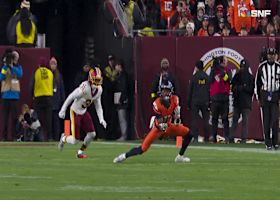 Bo Nix connects with Troy Franklin for 17 yards and red zone access