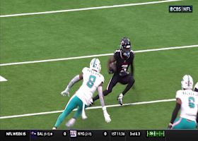 Tank Dell utilizes trickery and pure speed on 15-yard end around