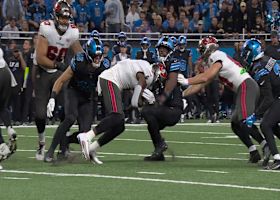 Rachaad White submits his bid for angry run of week on 5-yard carry