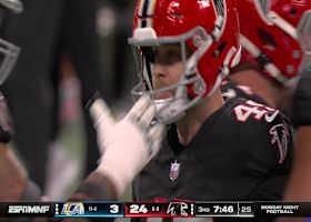 Zane Gonzalez splits the uprights on 56-yard FG try vs. Rams