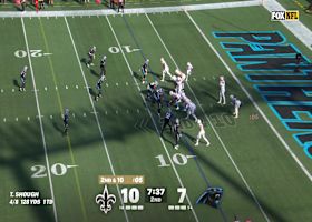 Kamara's first catch-and-run opportunity nets 26 yards