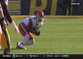 Elijah Moore's diving 20-yard catch moves the chains for Browns