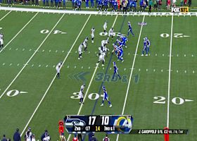 Garoppolo's 31-yard loft to Robinson puts Rams in FG range before half