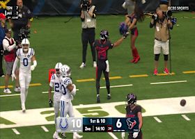 Xavier Hutchinson looks like Nico Collins on 33-yard catch and run