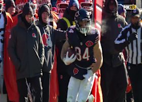 Colston Loveland moves chains on third down with 24-yard gain