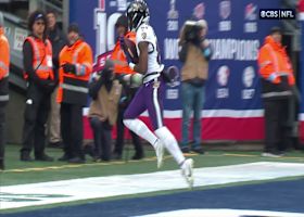 Devontez Walker's first NFL reception goes for a 21-yard TD