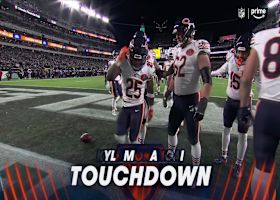 Monangai's fifth TD of 2025 boosts Bears' lead to 16-9 vs. Eagles on Black Friday