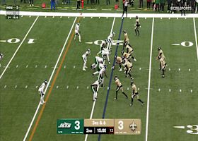 Jamien Sherwood's 10-yard sack on third down puts Saints in field goal formation