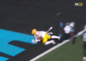 Love delivers 21-yard TD pass to Wicks via ad-libbed route switch