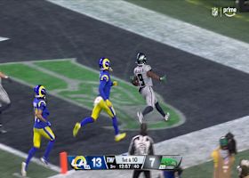 Can't-Miss Play: 55-yard TD! Walker III slithers through Rams D to tie the score at 13-13