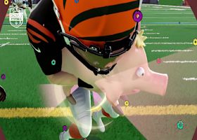 It's just a little airborne! Burrow, Gesicki toss Spider Pig to pick up yards