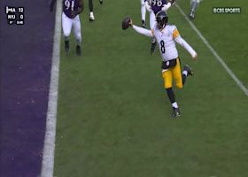 Rodgers play-action run results in his first rushing TD since 2022