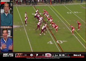 Peyton and Eli react to 19-yard floater from Mariota to Jeremy McNichols | 'ManningCast'