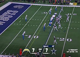 CeeDee Lamb goes over 1,000 receiving yards with a 4-yard catch