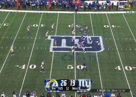 Daniel Bellinger enters tackle-breaking mode during 18-yard catch and run