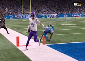 J.J. McCarthy's 9-yard TD run extends Vikings lead to 23-14