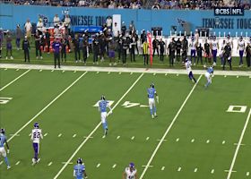 Rypien's 24-yard sideline connection with Thayer Thomas fits into tight window