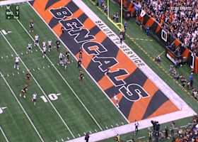 Ben Johnson's opening drive array of trick plays ends with misdirection TD pass from DJ Moore to Caleb Williams