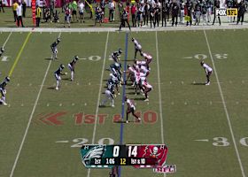 Bucky Irving's 15-yard run gets Bucs deep into red zone vs. Eagles