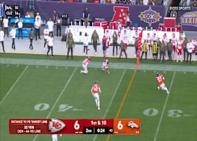 Mahomes zips sideline pass to Marquise Brown for 13-yard gain