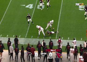 Jacoby Brissett connects with Elijah Higgins for 17-yard catch and run