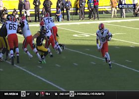 Jameis Winston bulldozes past two Steelers defenders en route to first-down marker