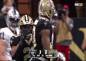 Clyde Edwards-Helaire's first carry as a Saint goes for 4-yard gain vs. Raiders