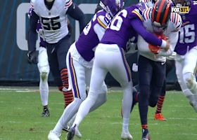 DeAndre Carter channels Devin Hester on 55-yard kick return vs. Vikings