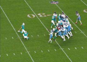 Blocked FG! Titans reject Jason Sanders' 44-yard attempt