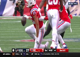 Drake Maye finds Hunter Henry for 30-yard catch and run