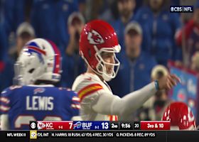 Ed Oliver and Von Miller collapse pocket vs. Mahomes for third-down sack