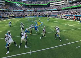 Jamaree Caldwell rushes up middle for 9-yard loss on sack
