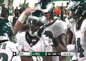 Johnson Jr. cuts back to find TD lane  for Eagles