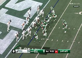 Adrian Martinez calls his own number on 2-point conversion attempt