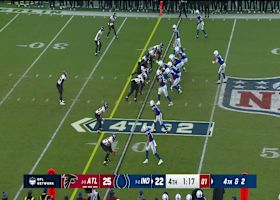 Tyler Warren corrals Daniel Jones' pass to convert fourth down