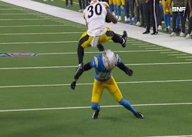 Can't-Miss Play: Hurdle alert! Jaylen Warren goes up and over Cam Hart on 'SNF'