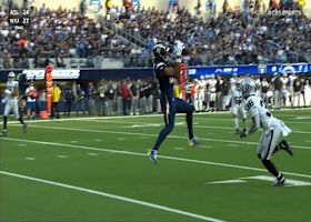 Herbert zips 27-yard pass up the seam to Oronde Gadsden II