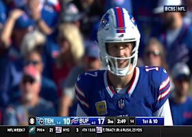 Josh Allen pinpoints Amari Cooper on 27-yard catch and run