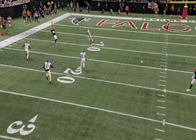 Davis Sills' wide-open corner route reels in 20 yards via Cousins