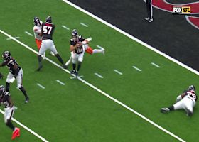 Mills finds Hutchinson for one of the best 6-yard plays all season