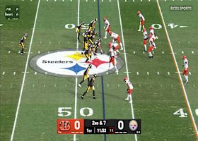 Jaylen Warren's 35-yard burst ends with a relatively awkward hurdle