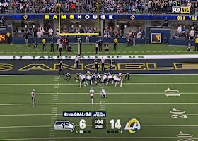 Jason Myers' 22-yard chip shot before half adds three for Seahawks