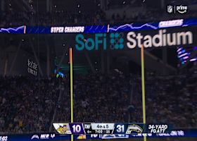 Cameron Dicker drills a 34-yard field goal