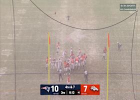 The kick is sNOw good! Andy Borregales pushes 46-yard FG wide right