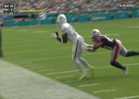 Tyreek Hill show impeccable toe-drag swag for first down