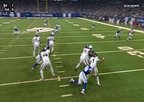 Wormley's 9-yard sack send Texans into third-and-long