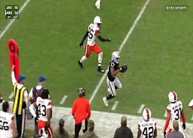 Geno Smith's sideline dime goes for 14-yard gain to Tyler Lockett