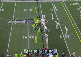 Geno Smith links up with Lockett on 22-yard strike to veteran WR