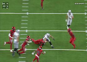 Brock Bowers' 13-yard catch and run is capped off with a corkscrew move