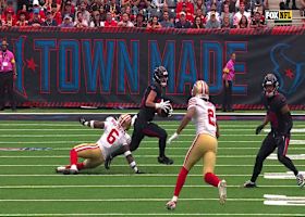 Schultz's 17-yard gain features devastating ankle-breaking juke